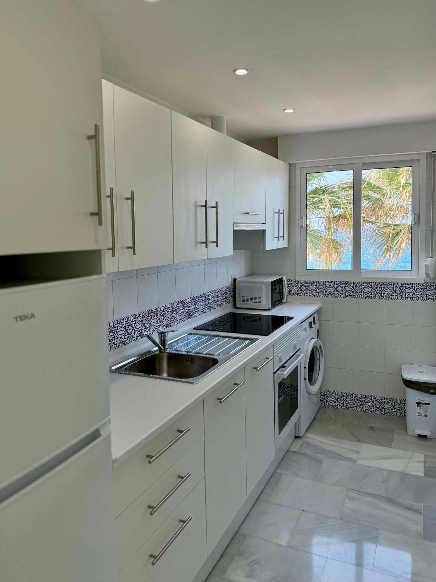 Apartment Fuentes De Nerja