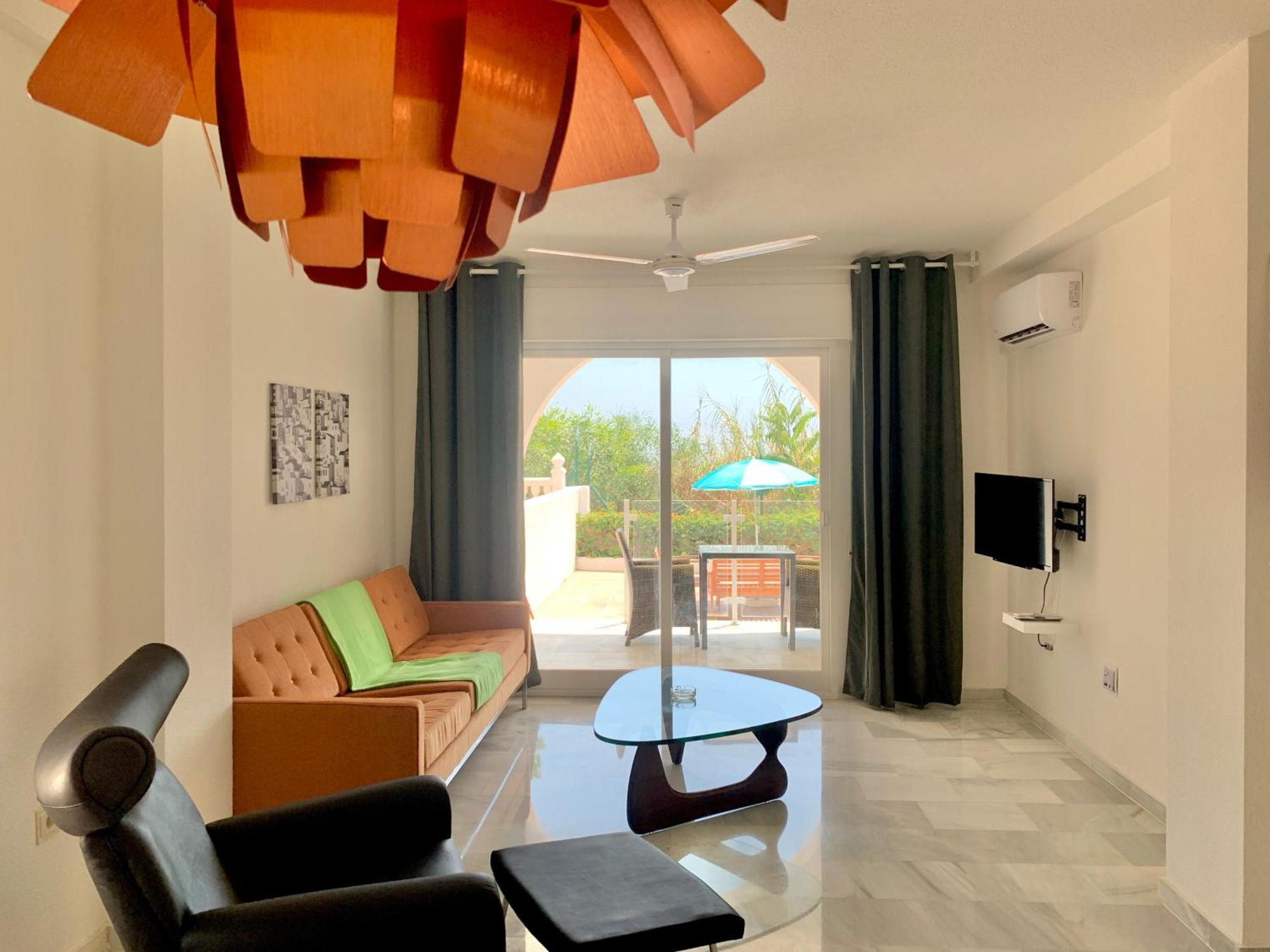 Apartment Fuentes De