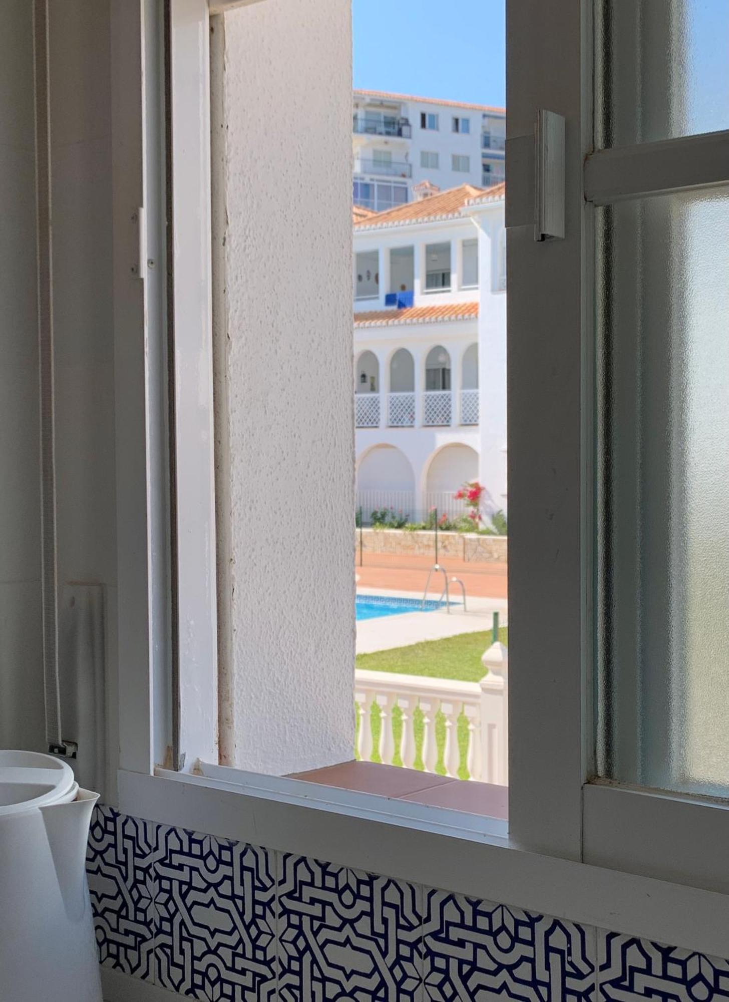 Apartment Fuentes De